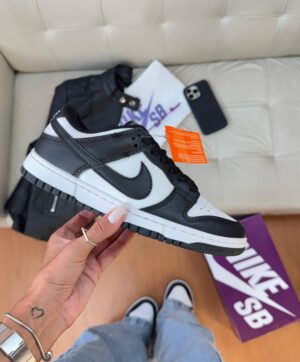 Tênis Nike Dunk Panda